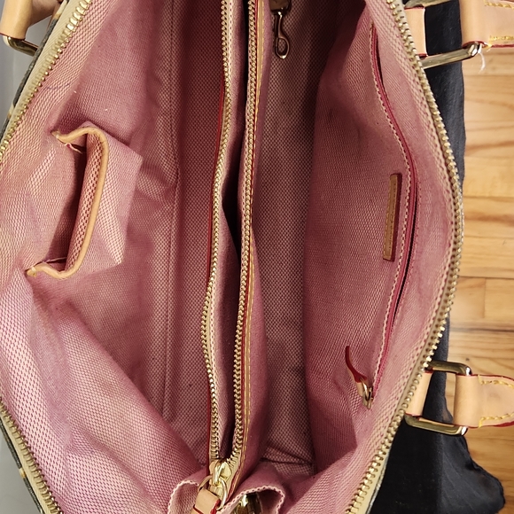 Dooney and Bourke Satchel bag - Picture 7 of 16